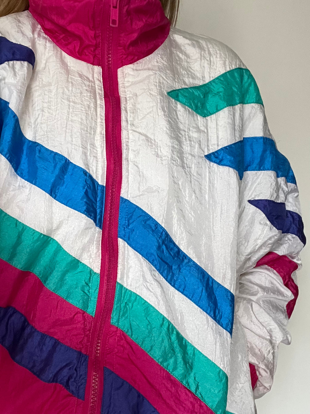 Multicolor windbreaker
