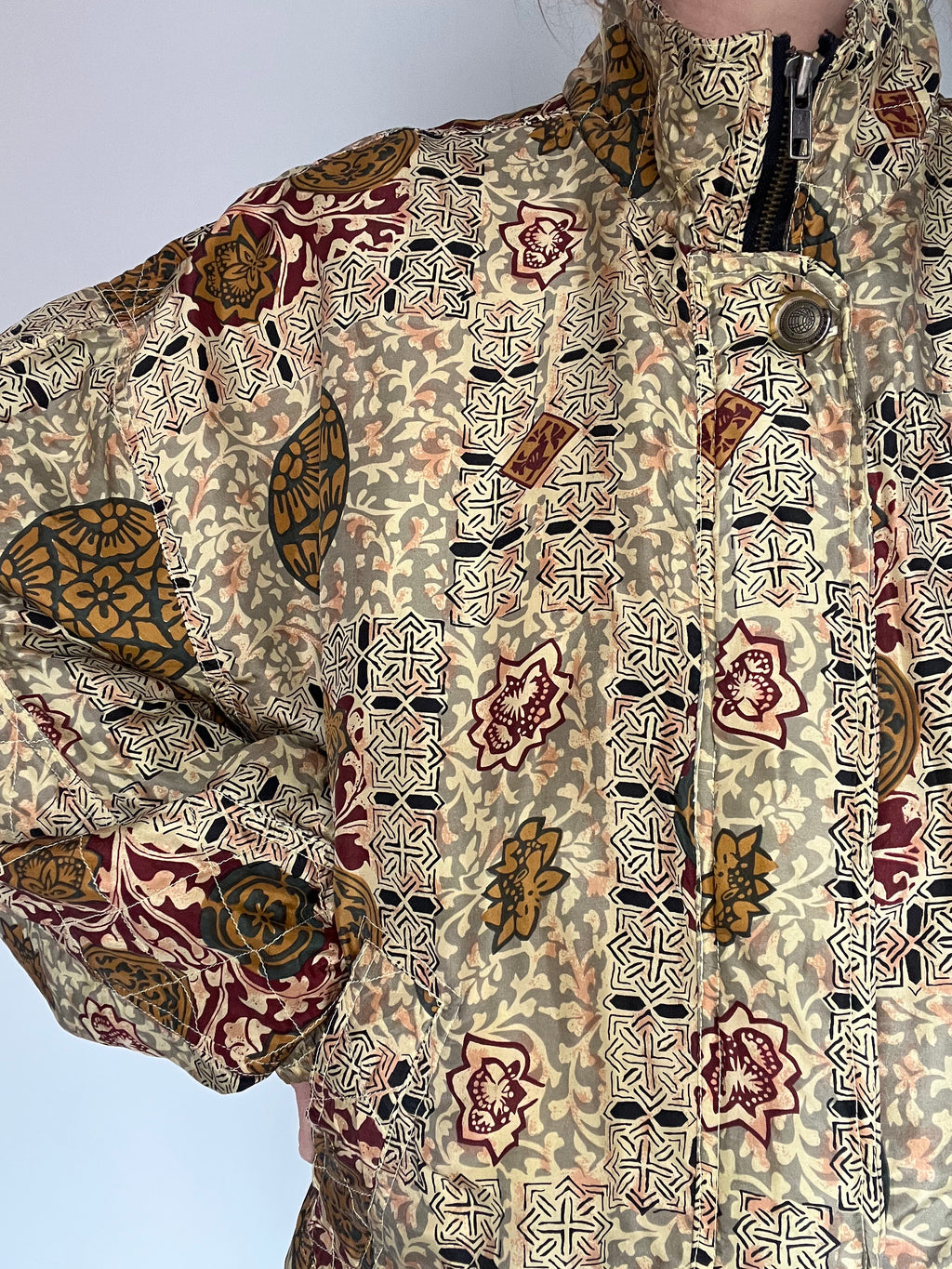 100% silk jacket with oriental print