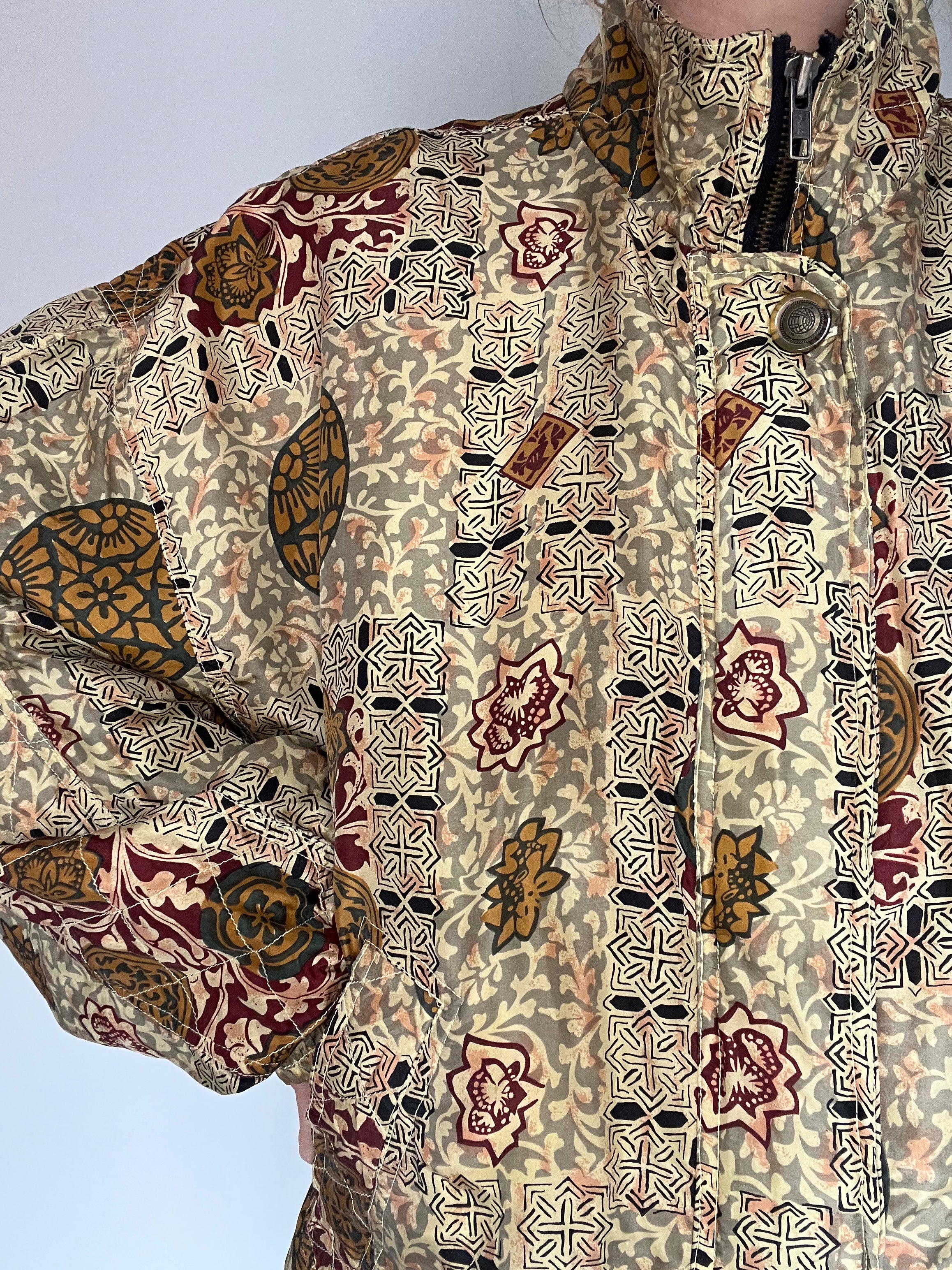 100% silk jacket with oriental print