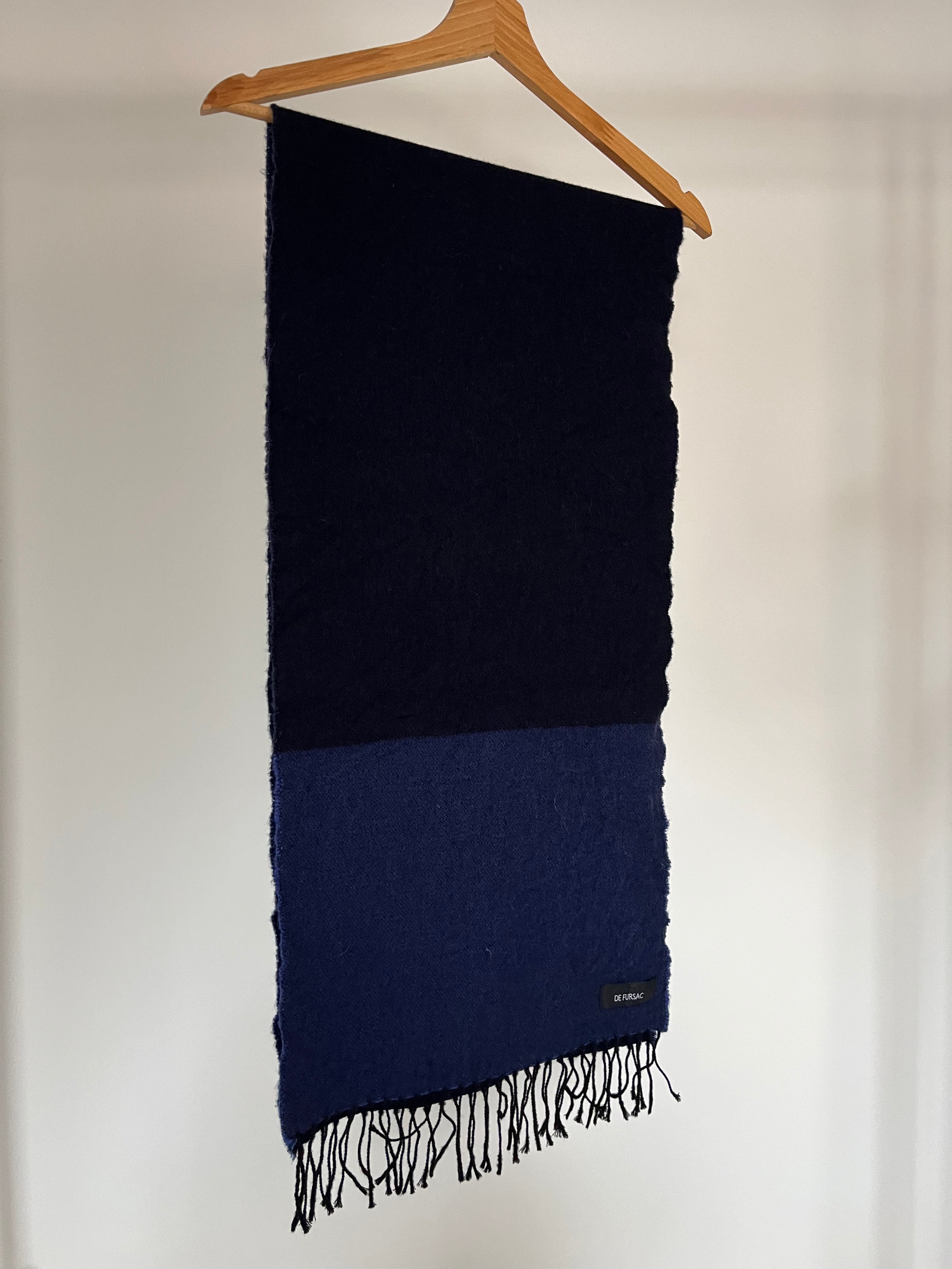 Super soft navy scarf 100% wool