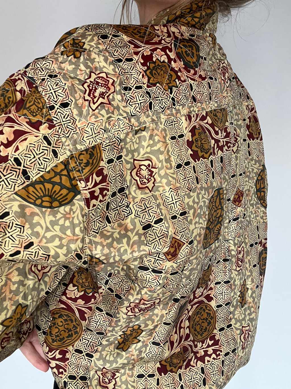 100% silk jacket with oriental print