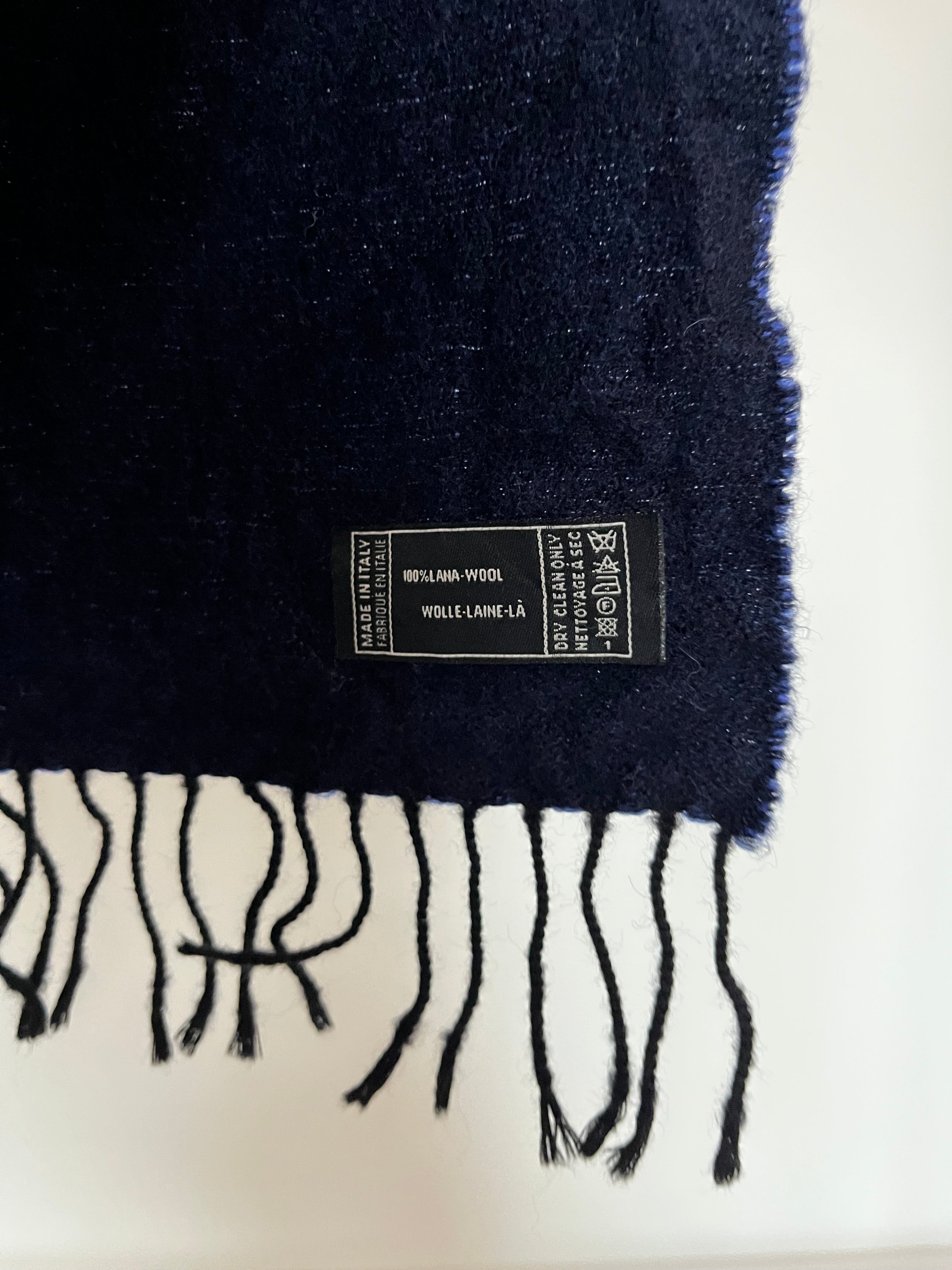 Super soft navy scarf 100% wool